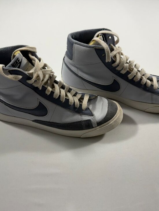 Nike Blazer Mid ’77 Vintage White Navy Blue Mens Size Size 9.5 Pre-Owned main image 7